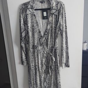 Snake print midi wrap dress NWT